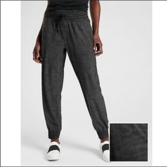 Athleta Camden Printed Jogger Pant Black Grey Moire Athlesuire Active Gym Relaxe - Picture 2 of 15